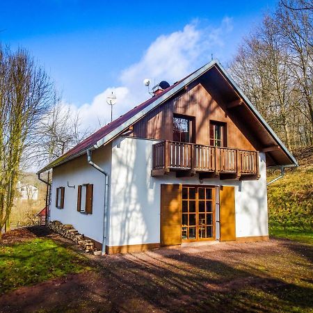 Cozy Chalet Near Ski Area In Javornik Rudnik Exterior photo